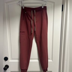 Figs scrub bottom Zamora joggers dark cherry